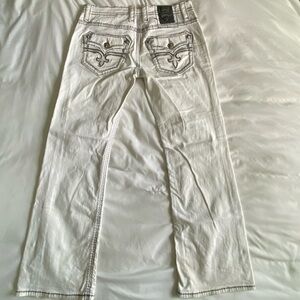 Men’s rock revival jeans. Size 34.